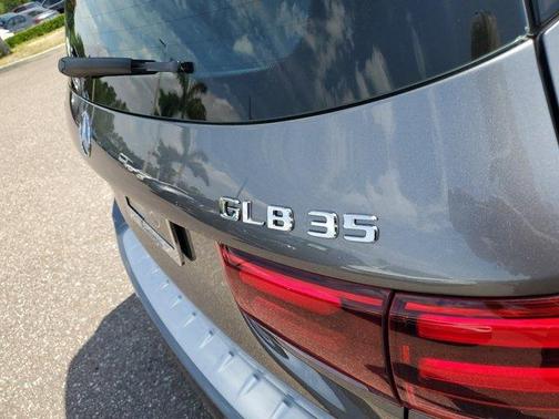 2025 Mercedes-Benz AMG GLB 35 Base