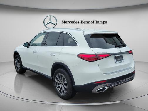 Polar White 2026 Mercedes-Benz GLC 300 Base