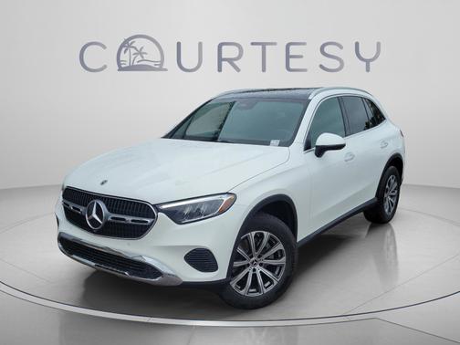 Polar White 2026 Mercedes-Benz GLC 300 Base