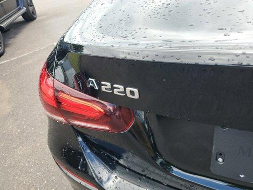 2022 Mercedes-Benz A-Class A 220 4MATIC