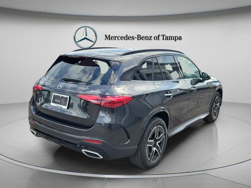 Graphite Grey Metallic 2026 Mercedes-Benz GLC 300