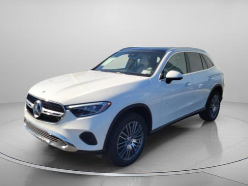 Polar White 2026 Mercedes-Benz GLC 300 Base