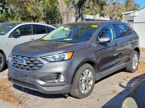 2023 Ford Edge Titanium