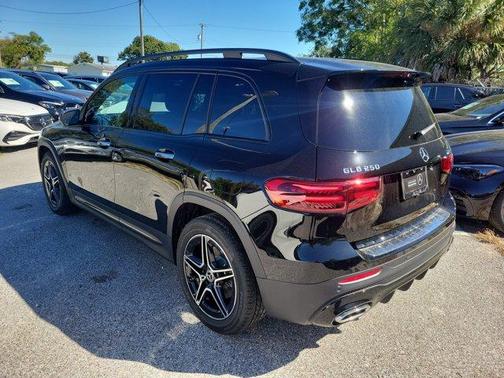 2025 Mercedes-Benz GLB 250 Base