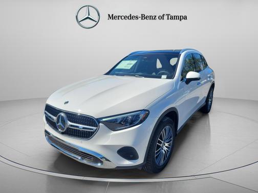 Polar White 2026 Mercedes-Benz GLC 300