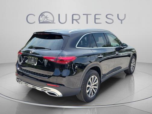 Black 2026 Mercedes-Benz GLC 300 Base