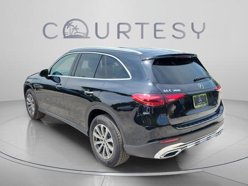 Black 2026 Mercedes-Benz GLC 300 Base
