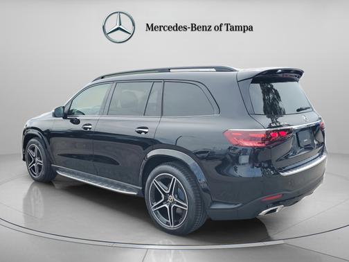 Obsidian Black Metallic 2026 Mercedes-Benz GLS 450 4MATIC