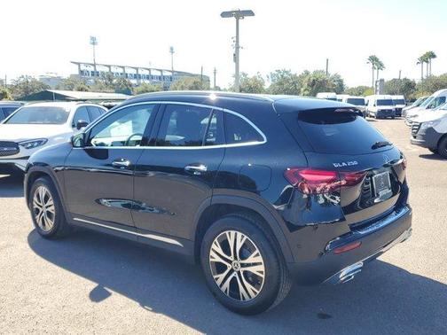 2025 Mercedes-Benz GLA 250 Base