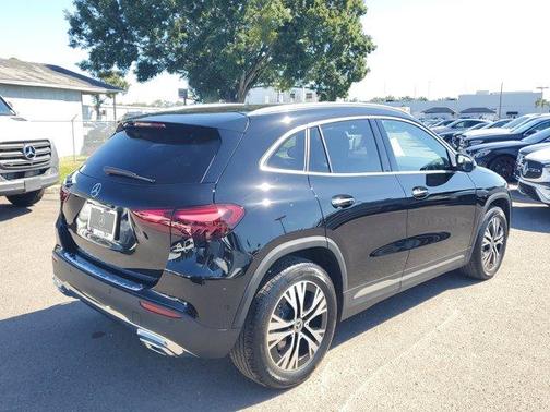 2025 Mercedes-Benz GLA 250 Base