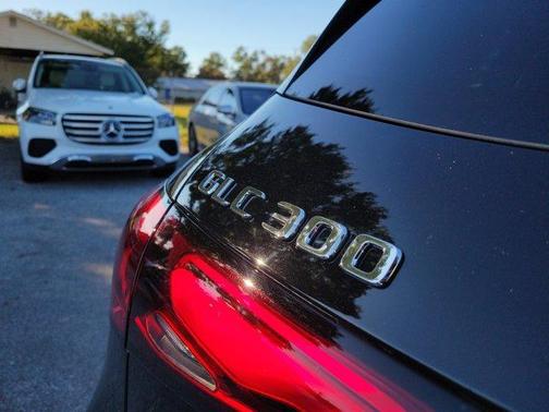 2026 Mercedes-Benz GLC 300 Base