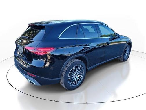 2026 Mercedes-Benz GLC 300 Base