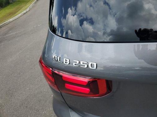 2026 Mercedes-Benz GLB 250 Base