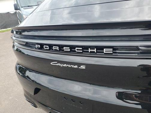 2024 Porsche Cayenne S Coupe AWD