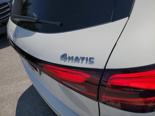2025 Mercedes-Benz GLC 300 Base 4MATIC