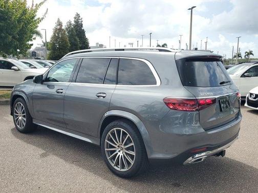 2025 Mercedes-Benz GLS 450 4MATIC
