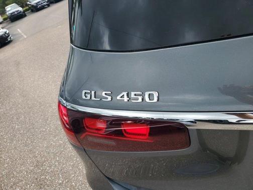 2025 Mercedes-Benz GLS 450 4MATIC