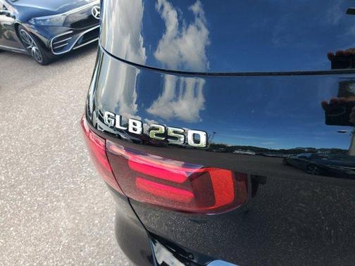 2025 Mercedes-Benz GLB 250 Base