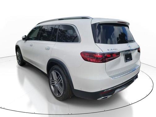2026 Mercedes-Benz GLS 450