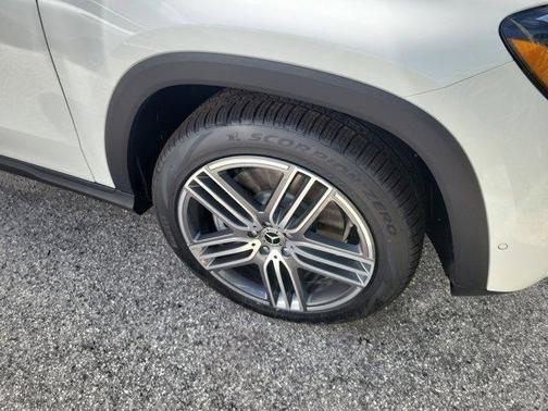 2026 Mercedes-Benz GLS 450