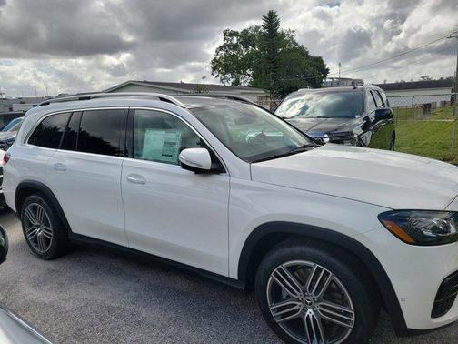 2026 Mercedes-Benz GLS 450
