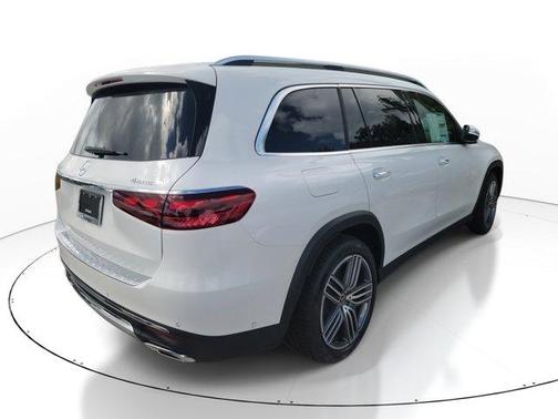 2026 Mercedes-Benz GLS 450