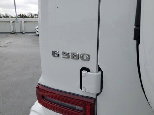 2025 Mercedes-Benz G-Class Base