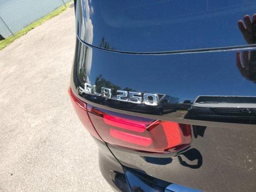 2025 Mercedes-Benz GLB 250 Base