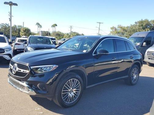 2025 Mercedes-Benz GLC 300 Base