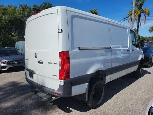 2024 Mercedes-Benz Sprinter 3500XD Standard Roof