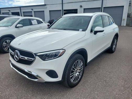 2025 Mercedes-Benz GLC 300 Base