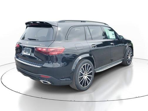 2026 Mercedes-Benz GLS 450 