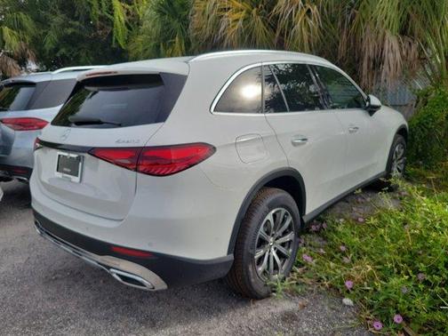 2025 Mercedes-Benz GLC 300 Base 4MATIC