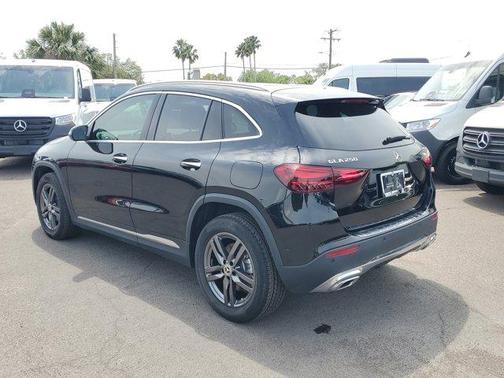 2025 Mercedes-Benz GLA 250 Base 4MATIC