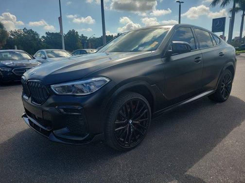 2022 BMW X6 M50i