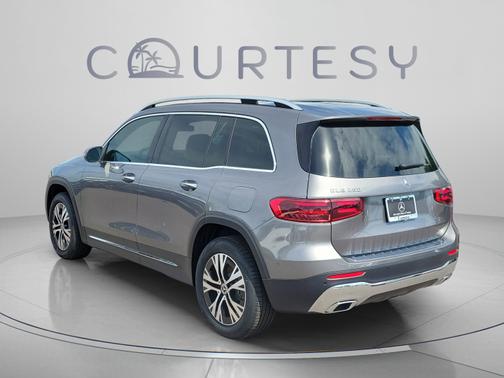 Mountain Grey Metallic 2026 Mercedes-Benz GLB 250 Base