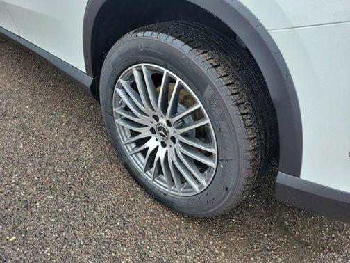 2026 Mercedes-Benz GLC 300 Base