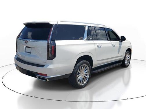 2023 Cadillac Escalade ESV Premium Luxury
