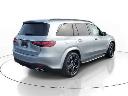 2026 Mercedes-Benz GLS 450 