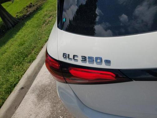 2025 Mercedes-Benz GLC 350e Base 4MATIC