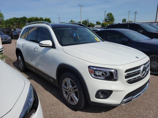 Polar White 2022 Mercedes-Benz GLB 250