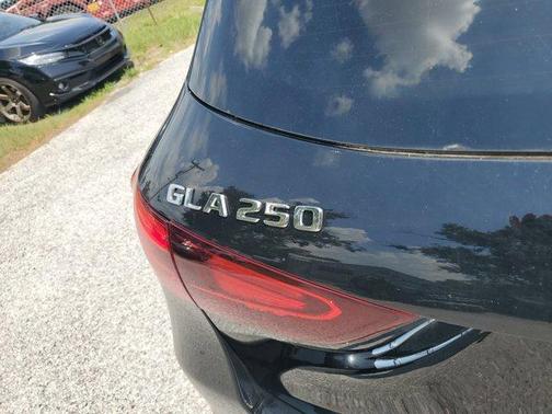 2025 Mercedes-Benz GLA 250 Base
