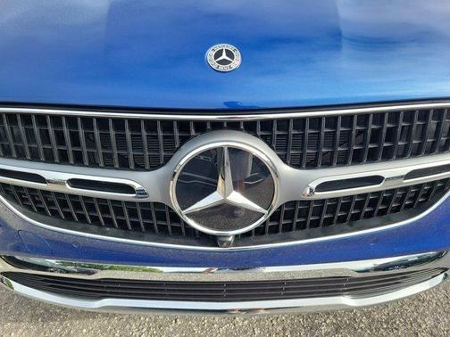 2026 Mercedes-Benz GLC 300 Base