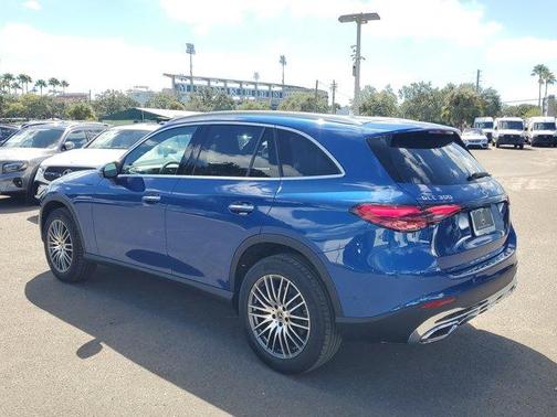 2026 Mercedes-Benz GLC 300 Base