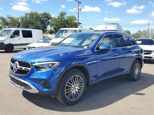 2026 Mercedes-Benz GLC 300 Base