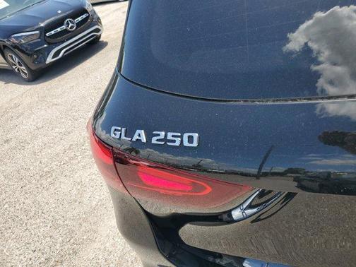 2025 Mercedes-Benz GLA 250 Base