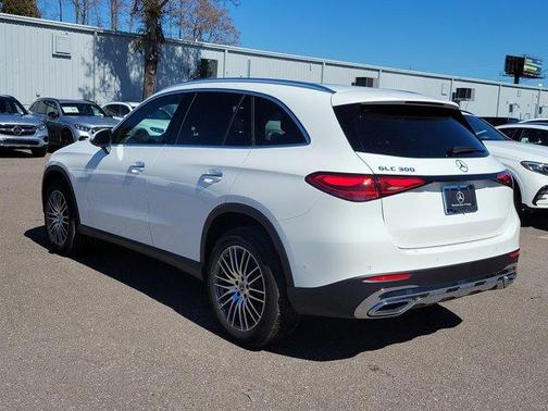 2026 Mercedes-Benz GLC 300 Base