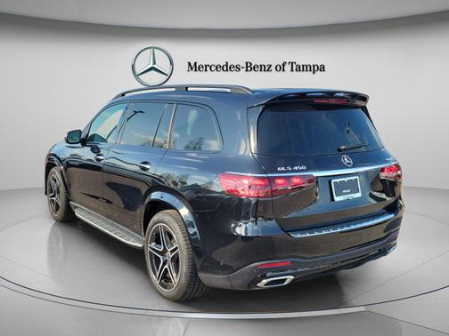 Obsidian Black Metallic 2026 Mercedes-Benz GLS 450
