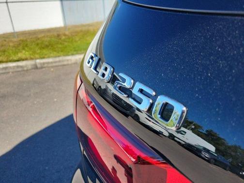 2025 Mercedes-Benz GLB 250 Base