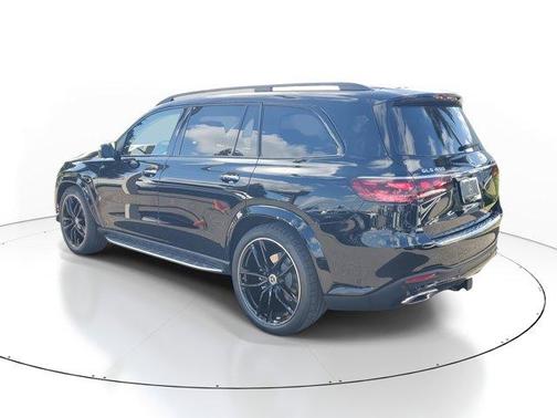 2026 Mercedes-Benz GLS 450